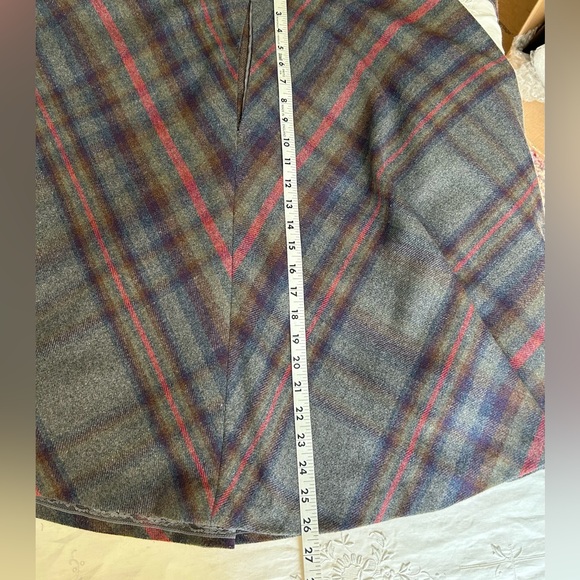 Vintage Wool Plaid Circle Wrap Skirt Gray Background Large -Darling! - Picture 10 of 10
